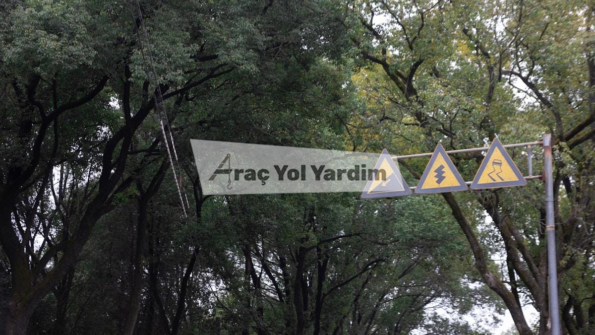 Otoyolda Arıza Yaparsanız Ne Yapmalısınız? 2026 Güvenlik Rehberi 1 otoyolda arıza yaparsanız ne yapmalısınız