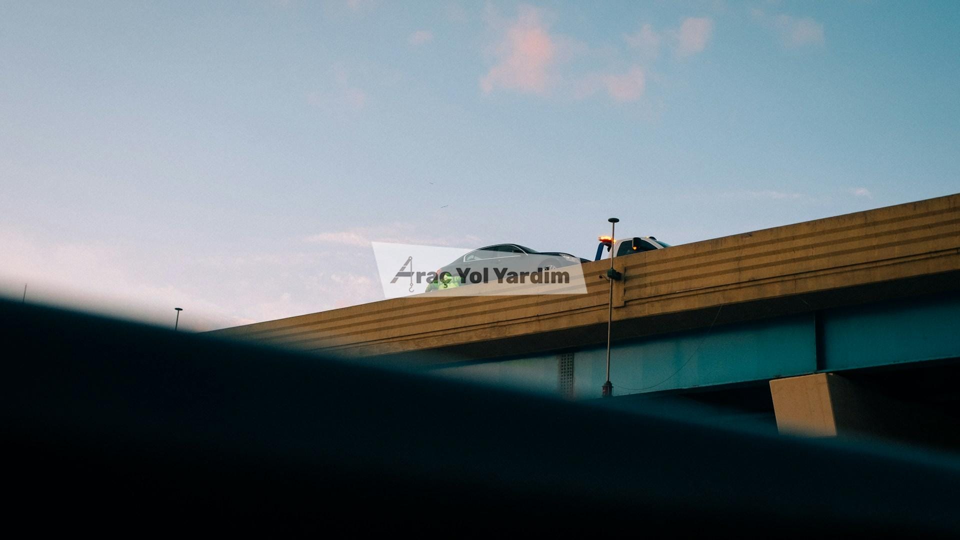 Otoyolda Arıza Yaparsanız Ne Yapmalısınız? 2026 Güvenlik Rehberi