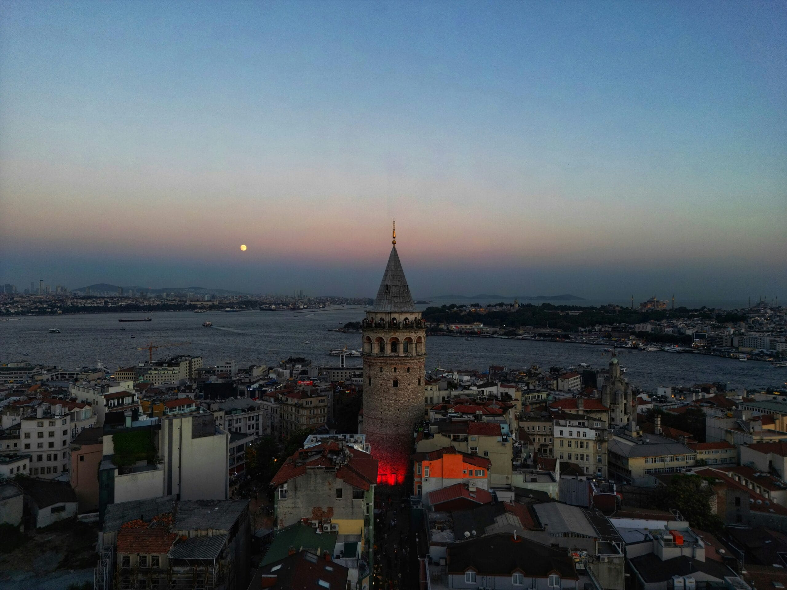 Küçükçekmece çekici hizmeti rehberi - Küçükçekmece'de 7/24 Çekici Hizmeti En Uygun Fiyatlar 1 Küçükçekmece çekici hizmeti rehberi - Küçükçekmece çekici hizmeti