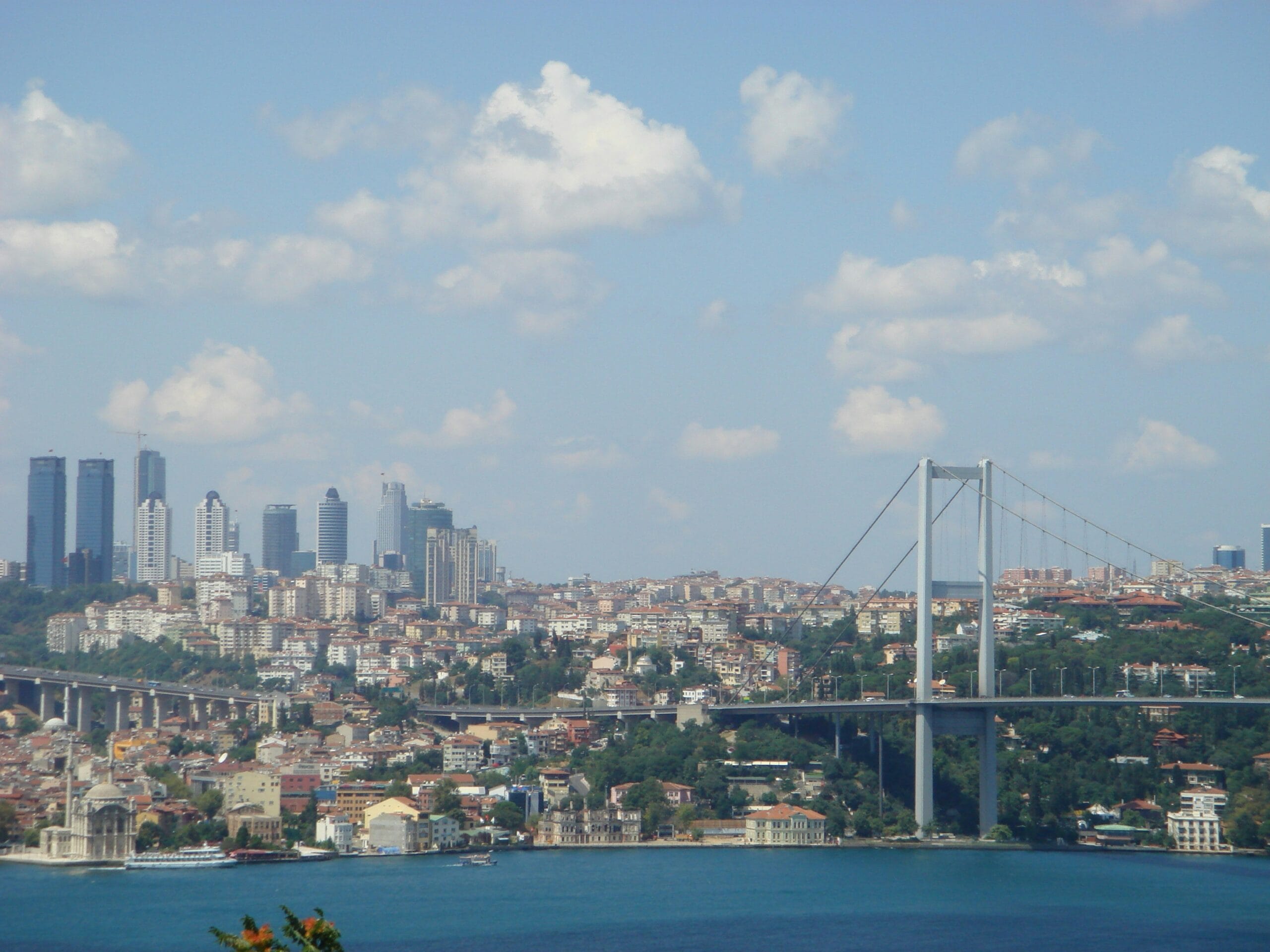 Küçükçekmece oto kiralama rehberi - Küçükçekmece'de En Uygun Oto Kiralama Fiyatları 2026 1 Küçükçekmece oto kiralama rehberi - Küçükçekmece oto kiralama
