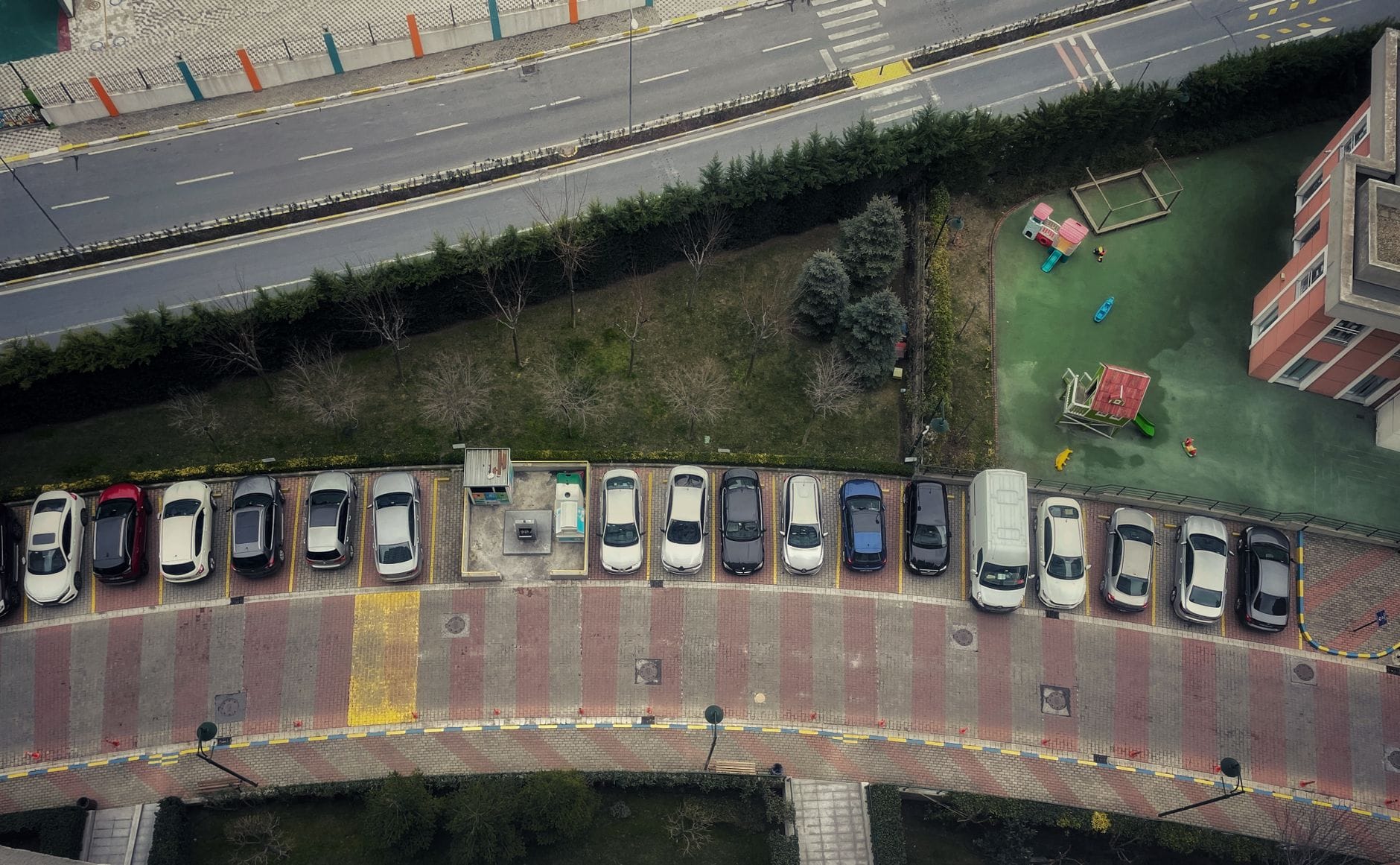 Küçükçekmece Otopark Fiyatları 2026: En Ucuz 10 Yer