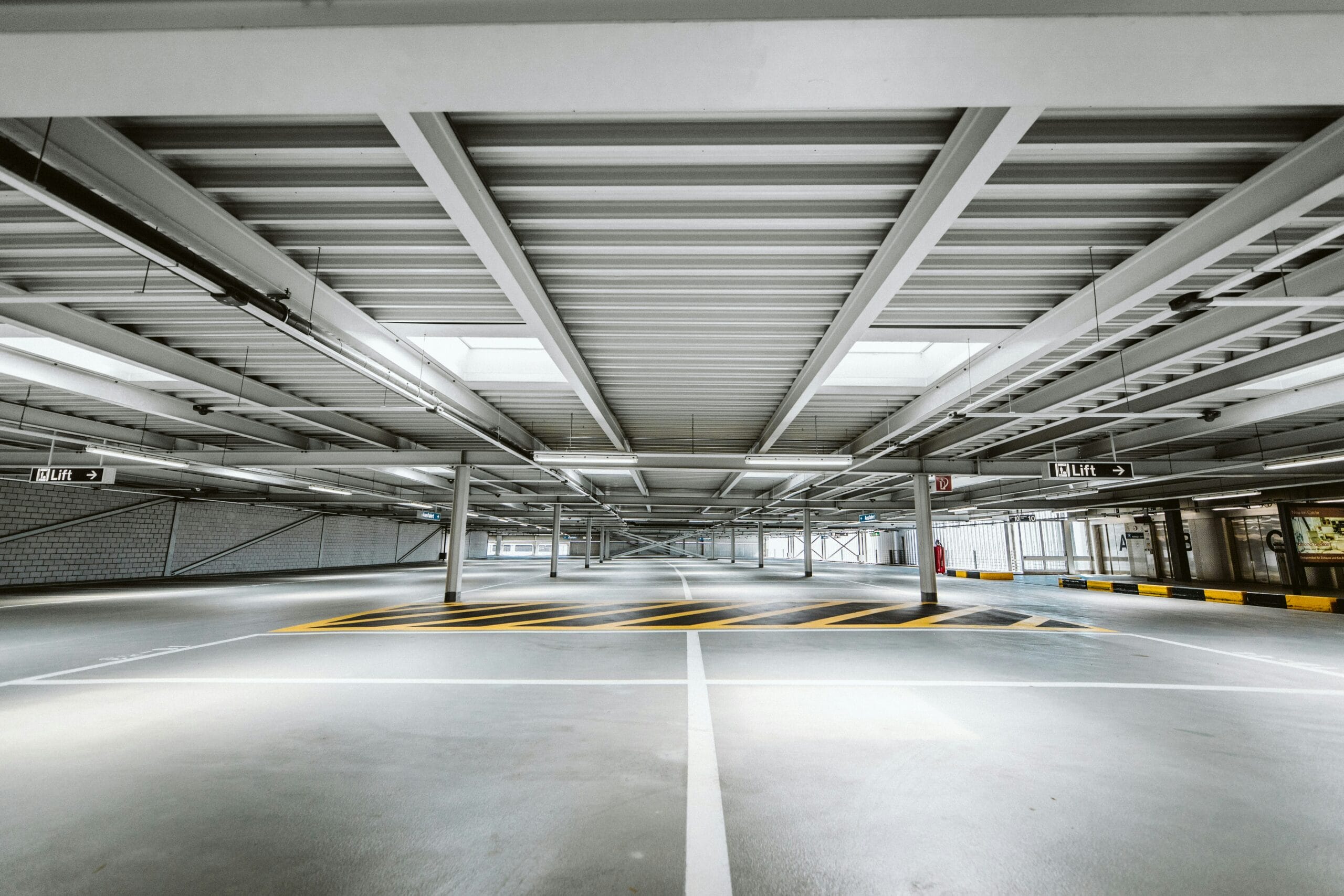 Küçükçekmece otopark sorunu - Küçükçekmece'de Otopark Sorunu: En Uygun Otoparklar 2026 1 Küçükçekmece otopark sorunu
