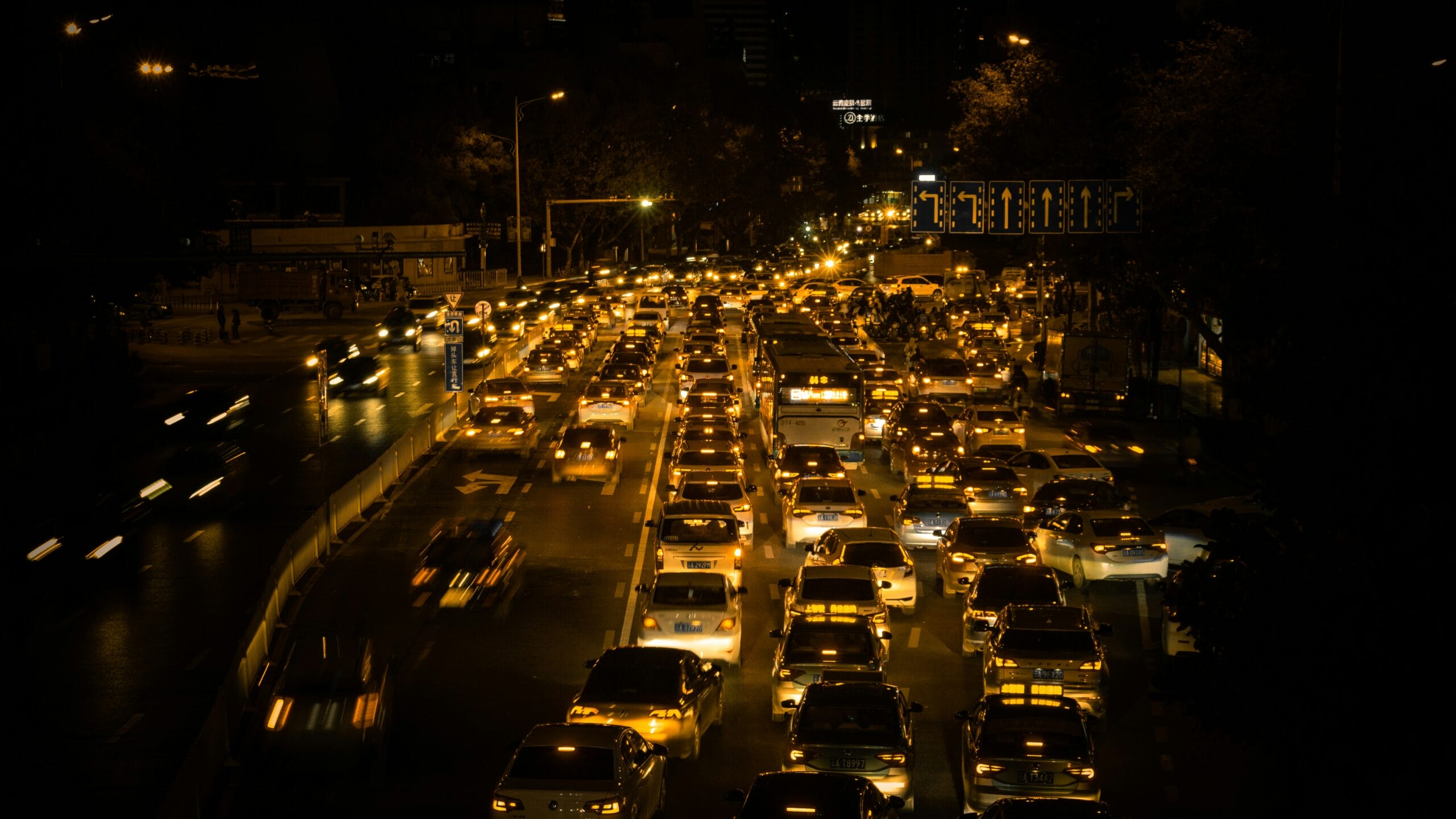 Küçükçekmece trafik yoğunluğu - Küçükçekmece'de Trafik Yoğunluğu Saatleri: Kaçınma Rehberi 3 Küçükçekmece trafik yoğunluğu