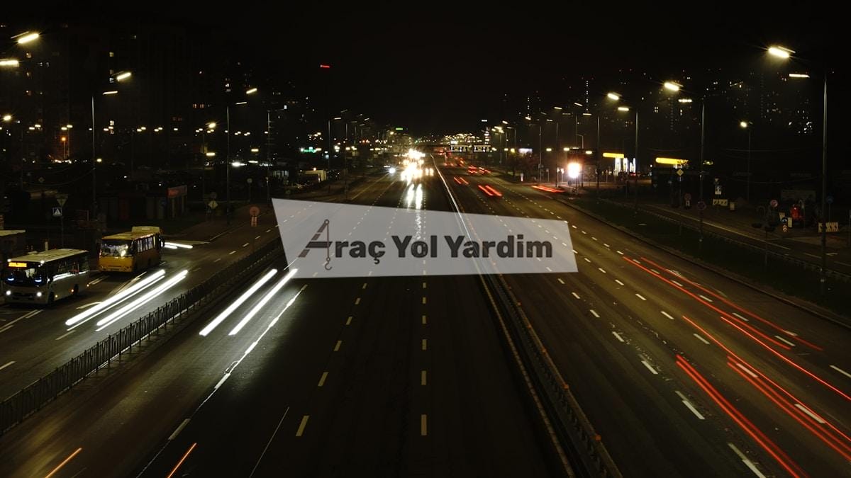 Küçükçekmece'de Gece Araç Arızası: 7/24 Çekici Hizmeti 1 gece araç arızası