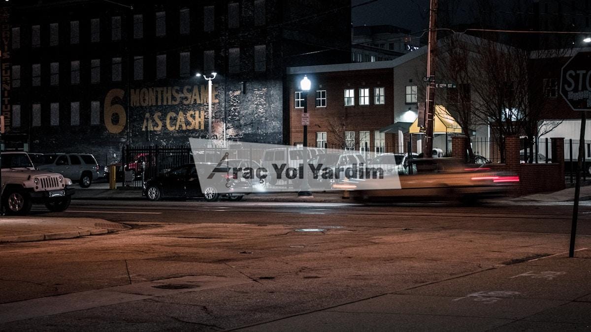 Küçükçekmece'de Gece Araç Arızası: 7/24 Çekici Hizmeti 2 gece araç arızası
